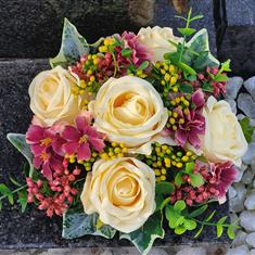 Design 8 - Lemon Rose &amp; Pink Berry Posy