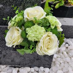 Design 10 - Cream Rose &amp; Green Carnation Posy 